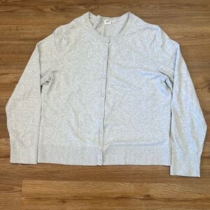 GAP Heather Gray Knit Sweater